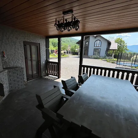 Gray House Tatil Evi