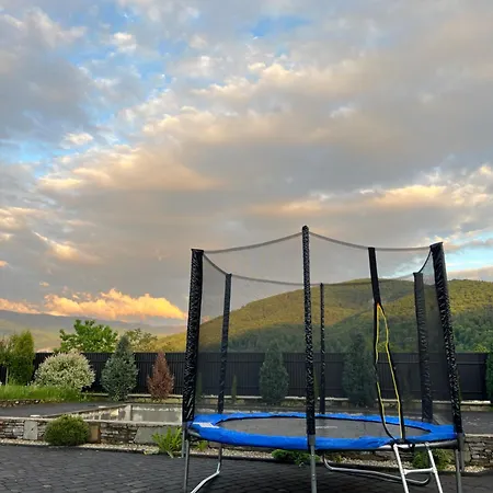 Gray House Tatil Evi