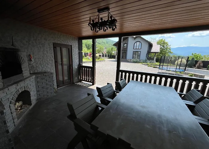 Gray House Tatil Evi
